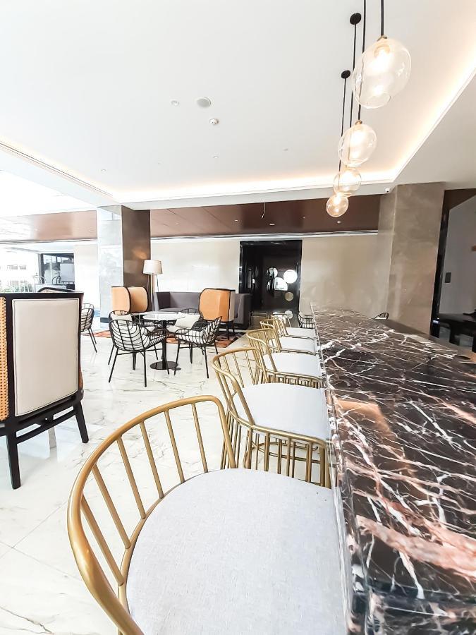 The Excelsior Hotel Las Piñas 외부 사진